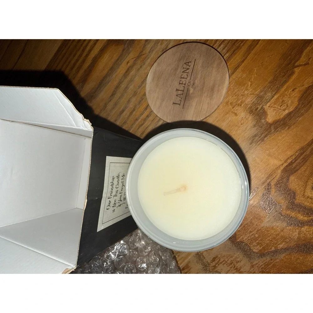 Laleena Ocean Breeze 11oz Scented Candle Funny Friendship Gift Wood Lid‎ NEW